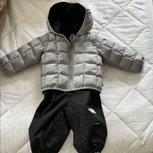 The North Face Gray and Black Infant Snowsuit